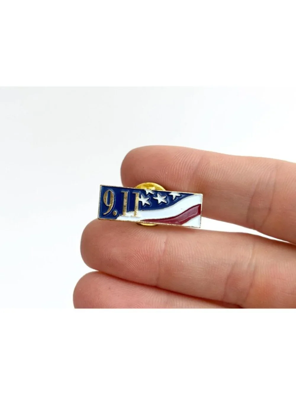 American Flag Commemorative 9/11 Vintage Gold Toned Brooch Pin